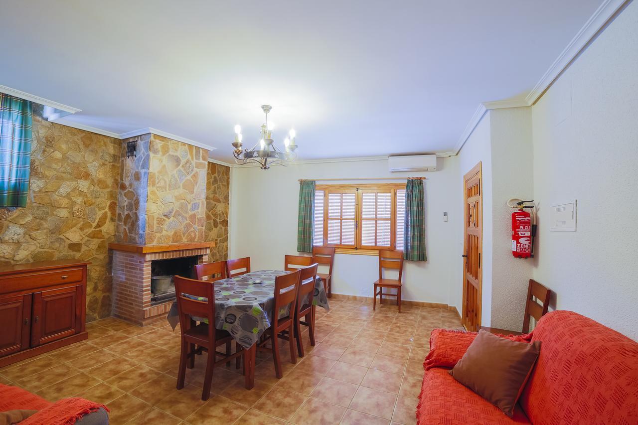 Apartamentos Ribera Del Jucar Алькала-дель-Хукар Экстерьер фото